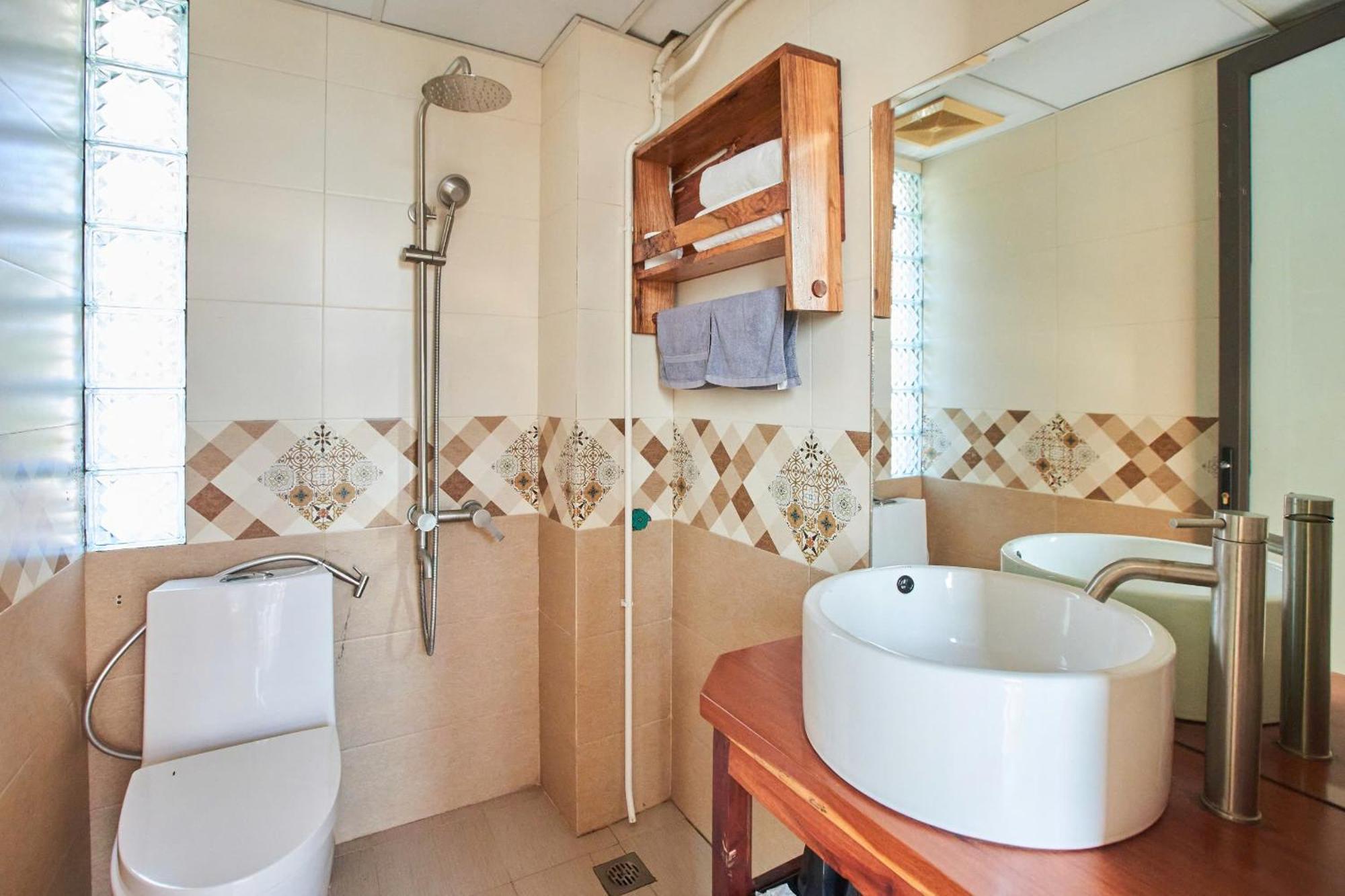 Homestay Eco May5 Travel Ха Лонг Екстериор снимка